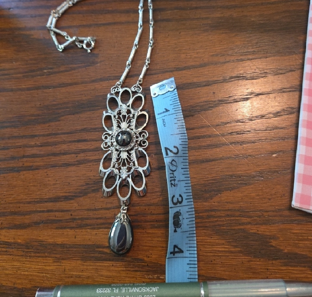 Silver-Tone Filigree Teardrop Pendant Necklace - Women Jewelry Hobe - Picture 3 of 4